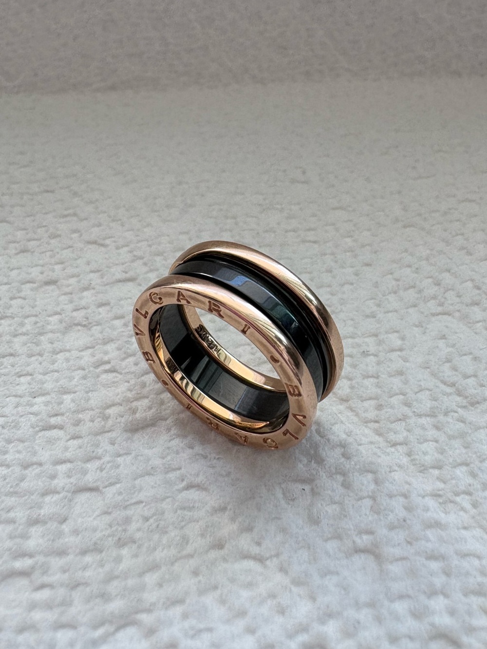 Bulgari Black and Rose Gold B.Zero1 Ring - Picture 3 of 7